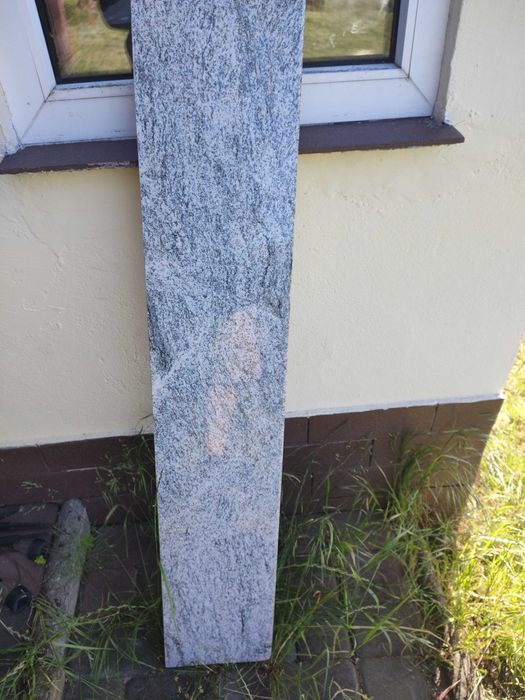 Parapet granitowy