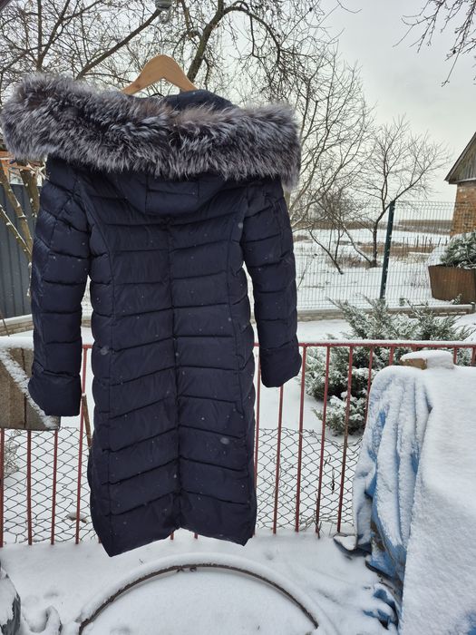 Пуховик жіночий  з хутром натуральним