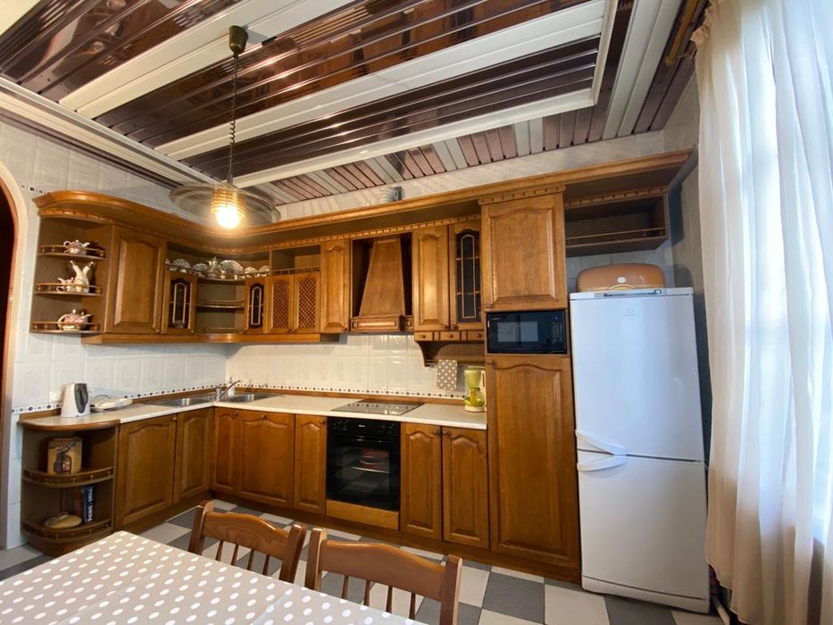 Без%Продажа дома с.Кийлов 300м ремонт, бассейн