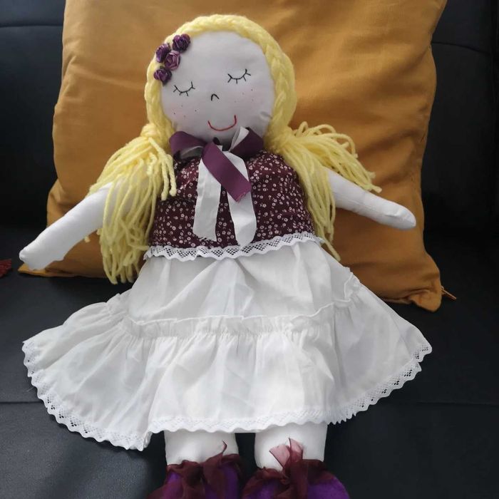 Bonequinhas de pano e em amigurumi