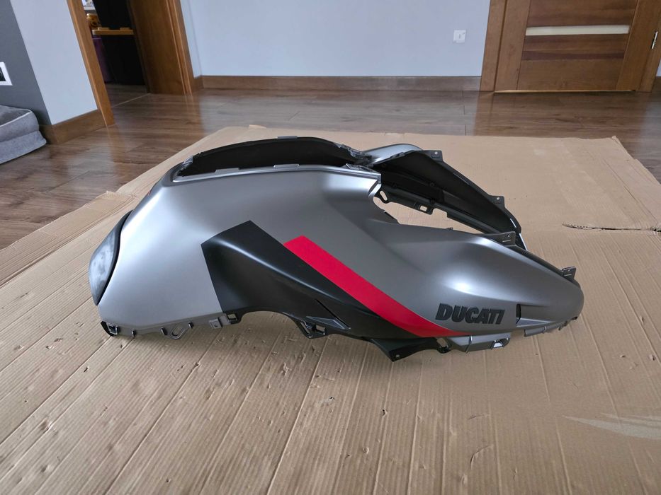 Nakładka na zbiornik paliwa bak Ducati Multistrada V4