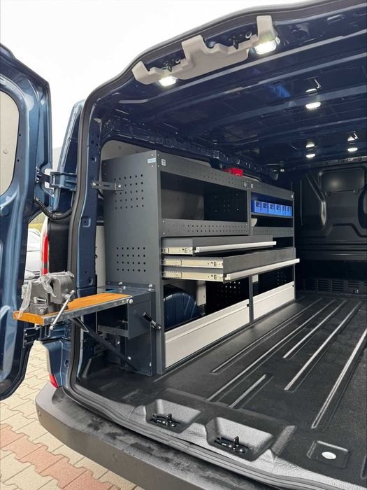 Zabudowa serwisowa warsztatowa Custom Trafic Vito