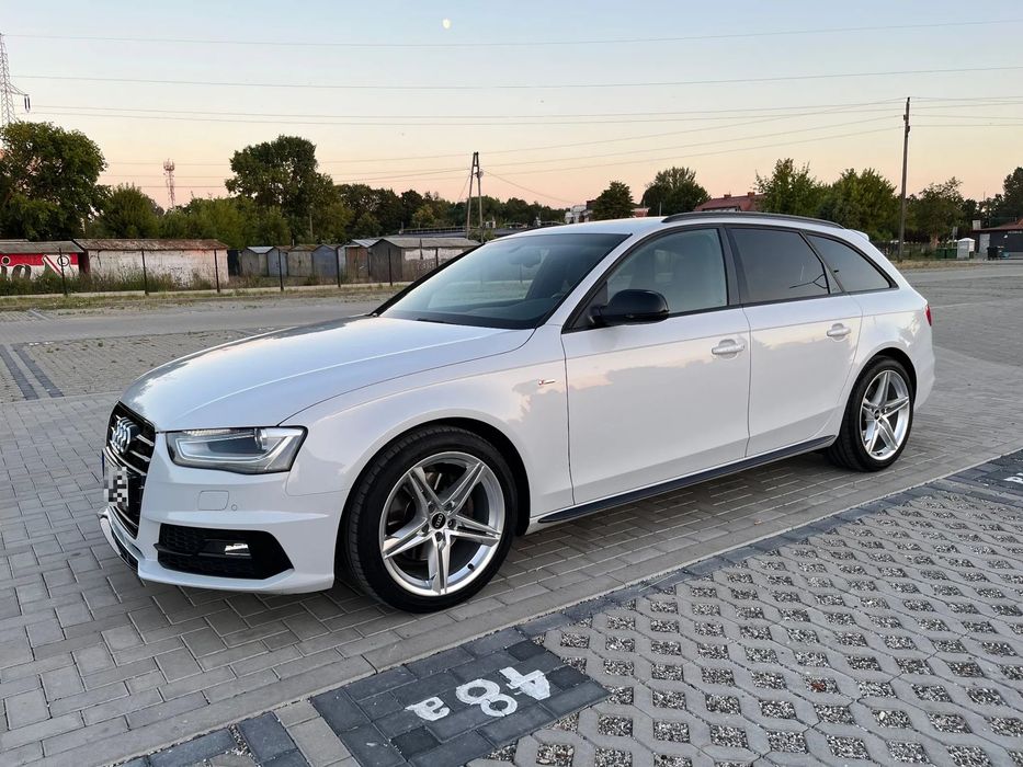 Audi A4 Avant wersja COMPETITION  2x S-line panorama alcantara suzuka grau