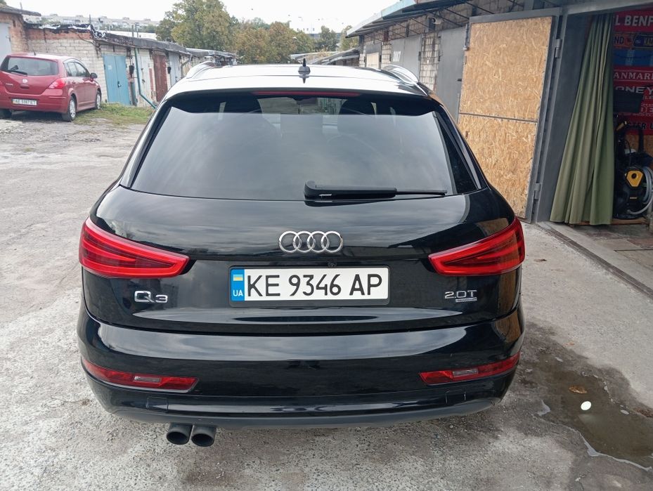 Продам AUDI Q3 quattro