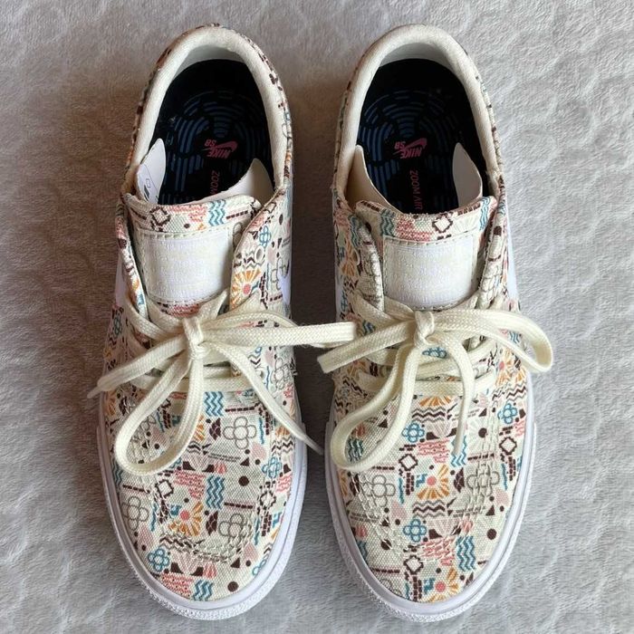 Buty sneakersy NIKE ZOOM Janoski CNVS RM PRM (white-cashmere-white)
