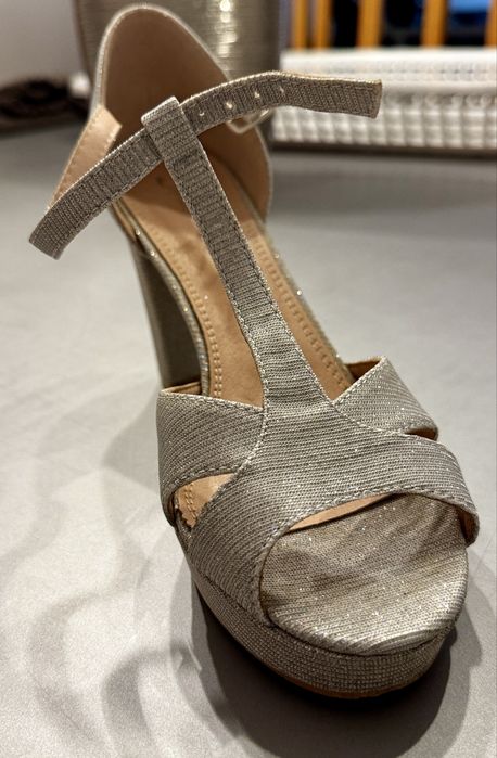 Sapatos de Senhora lindissimos