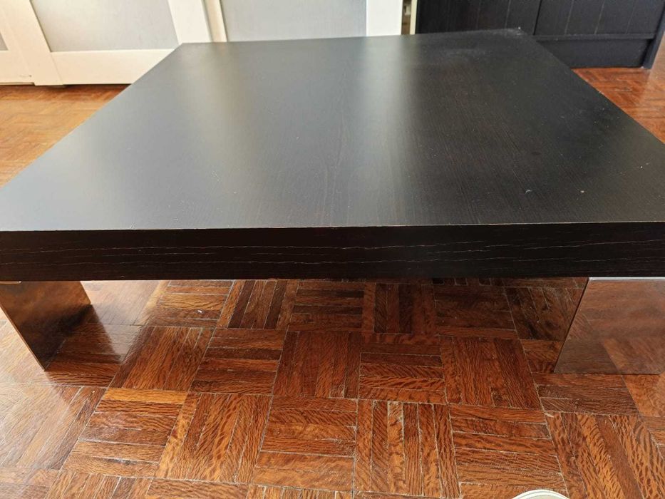Mesa de centro 0,90cm x 0,90cm  - Madeira