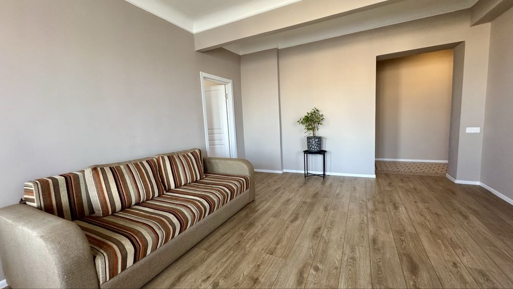 Оренда 3-кімнатна проспект Повітряних Сил, 25