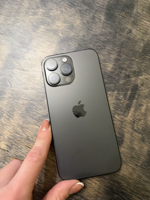 Iphone 14 pro max 256 (670$)