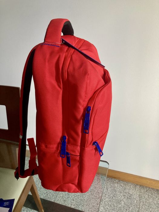 Mochila vermelha Oxford