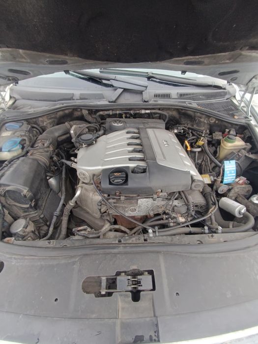 Продається кросовер Volkswagen Touareg.