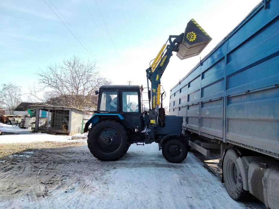 Фронтальний навантажувач КУН GENERAL X