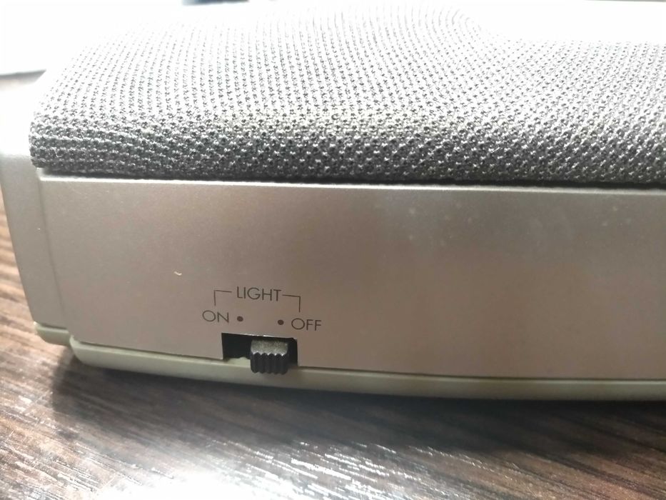 Цифровые часы-будильник Schneider SCR35 с радио FM/MW/LW