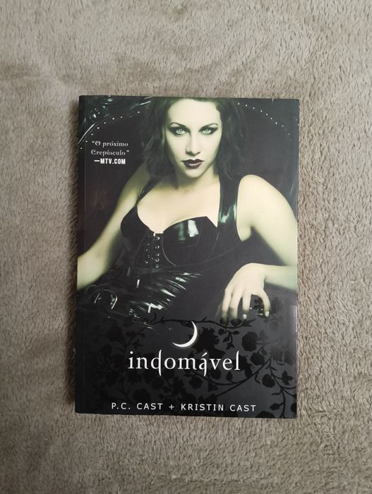 Livro "Indomável" - PC Cast e Kristin Cast