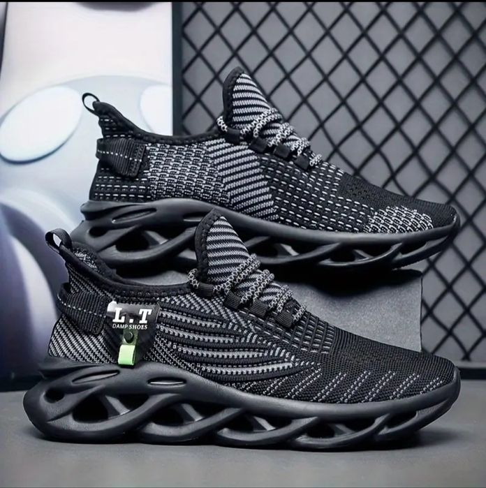 Чоловічі кросівки, розмір 49