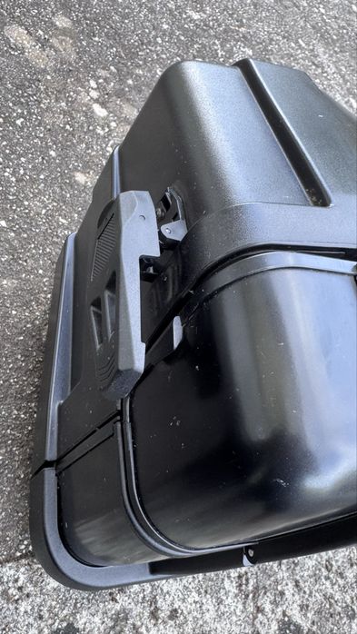 GIVI TREKKER LITE (• Top Case de 52 L + 2 malas laterais de 46 L) – CONJUNTO COMPLETO