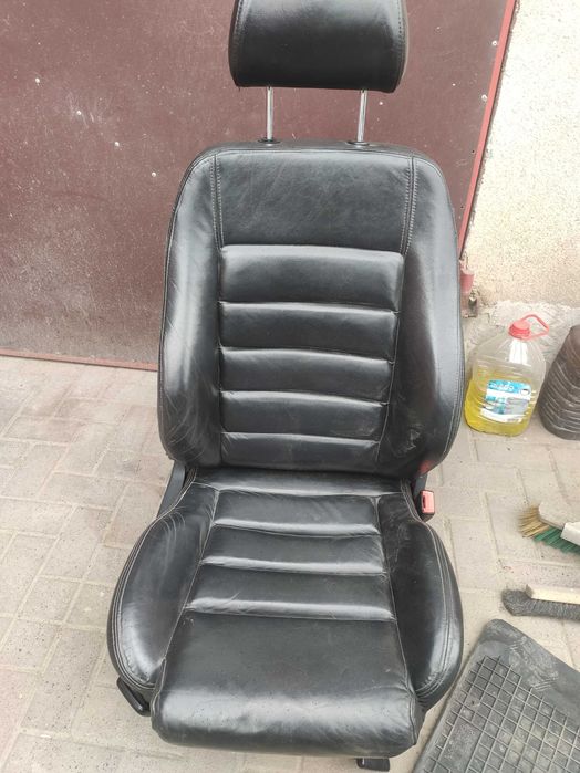 Fotele skórzane a4 b5