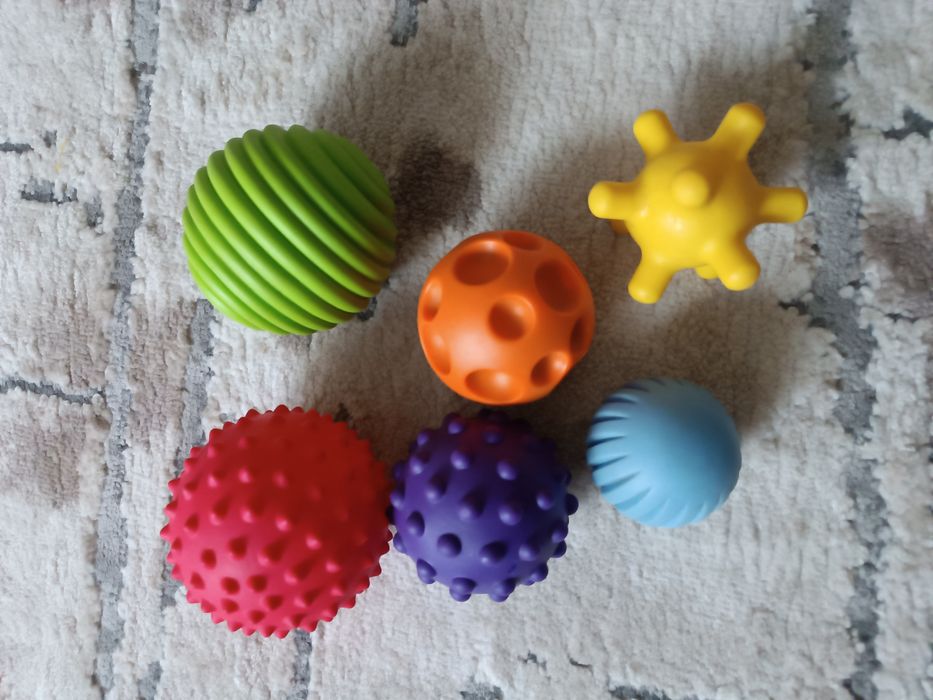 Продам тактильні м'ячі