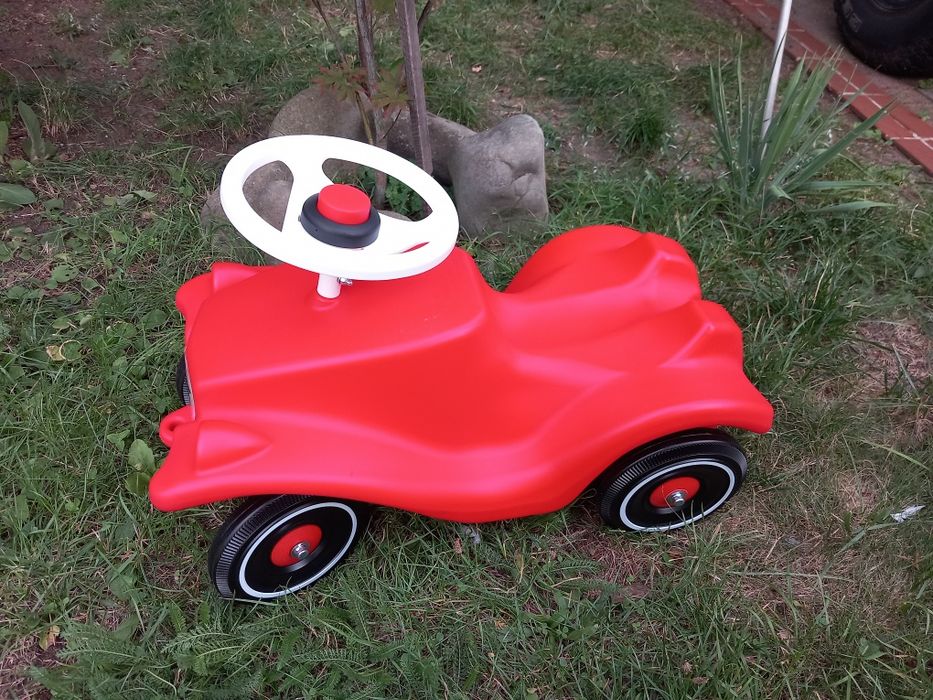 Samochód odpychacz BIG BOBBY CAR CLAS czerwony