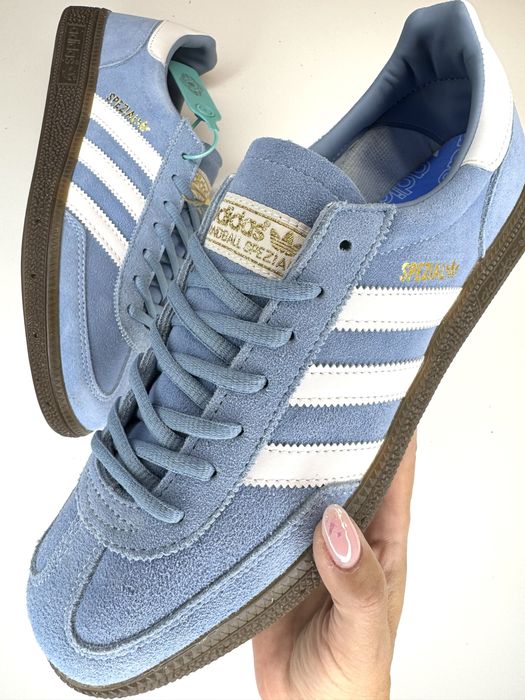 Кроссовки Adidas НОВЫЕ - 40 размер есть в наличии