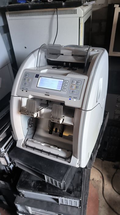 Сортувальник личільник банкнот GLORY GPS-120
