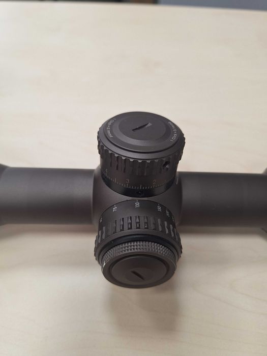 Оптичний приціл Vortex Razor HD Gen 2, 4.5-27×56 з сіткою EBR-2C