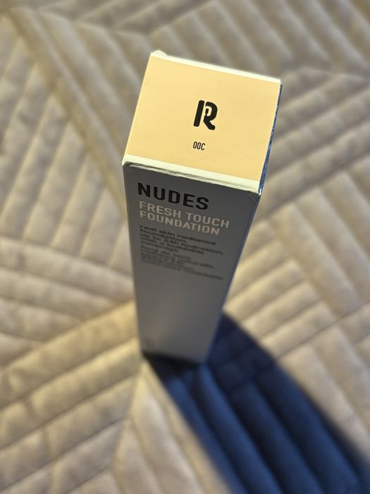 Rabanne Makeup Fresh Touch Foundation podkład 00C