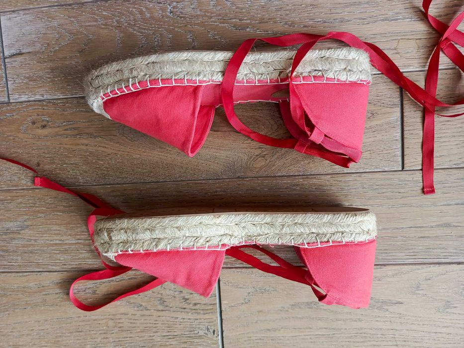 Sandały czerwone espadryle z wiązaniem na wstążkę Even&Odd 39