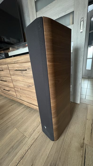 Focal Chorus 716
