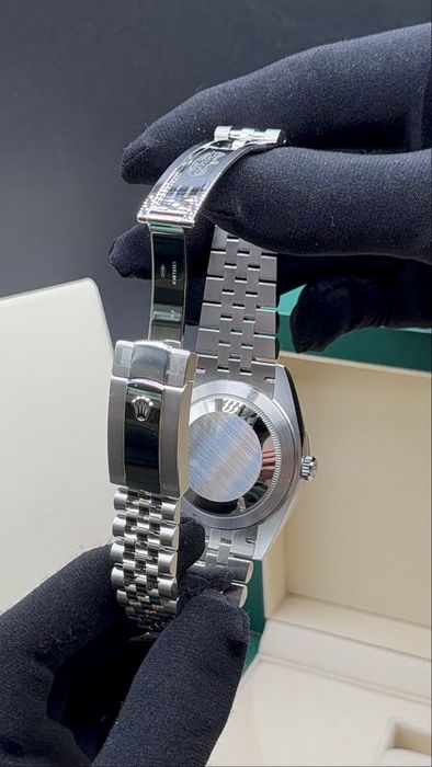 Rolex Datejust 41 мм — Ref. 126300 — Нові, повний комплект