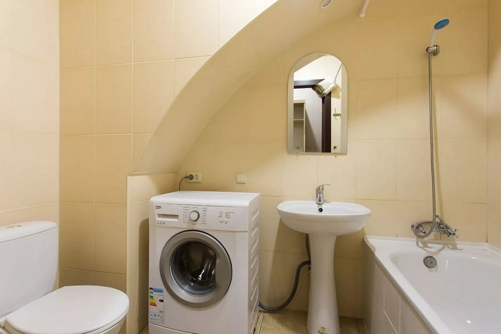 ЩЕ ВІЛЬНО  квартира подобово  ЦЕНТР Львів вул Личаківська