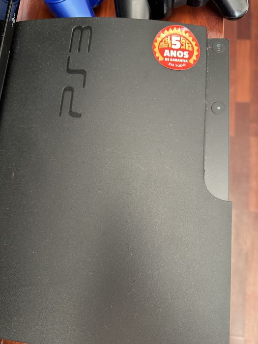 Ps3 com 2 comandos e jogos