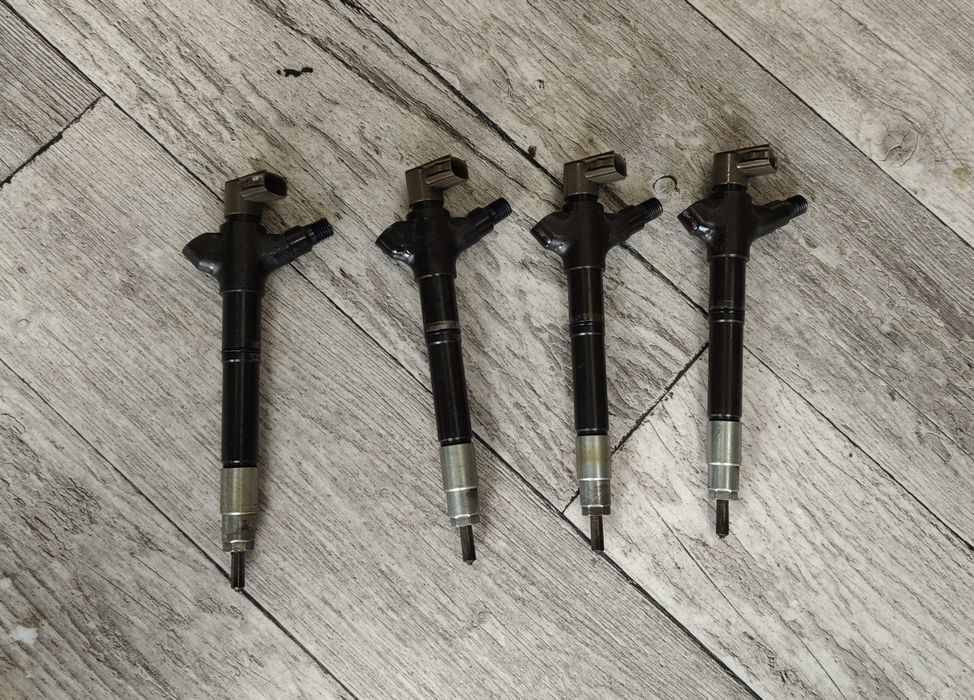 Toyota wtryskiwacz 23670-0R080 2.2 d-cat