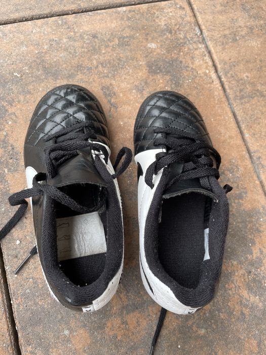 Korki Pilkarskie Nike dla dziecia