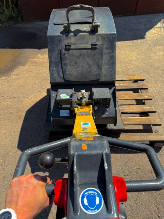 Продам трамбовку віброплиту вібротрамбовку Bomag , Ammann Wacker