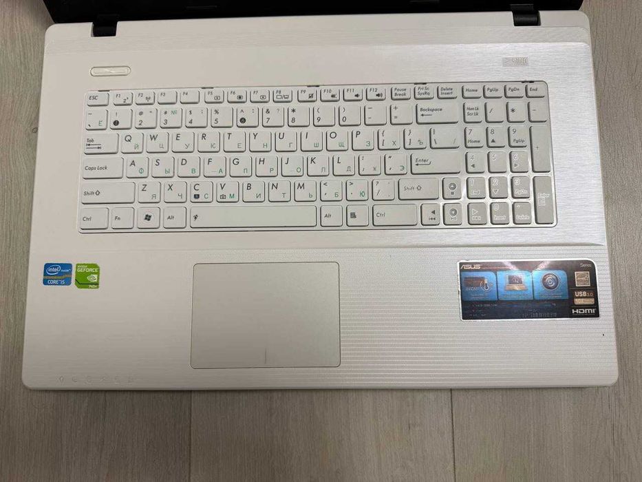 Asus X75VB 17.3"/Core i5-3230M/8 GB DDR3/GeForce GT 740M 2 GB