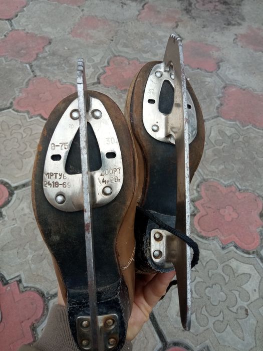 Детские коньки для катання на льду