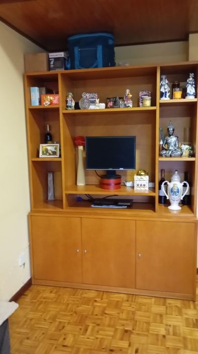 Móvel de sala em muito bom estado