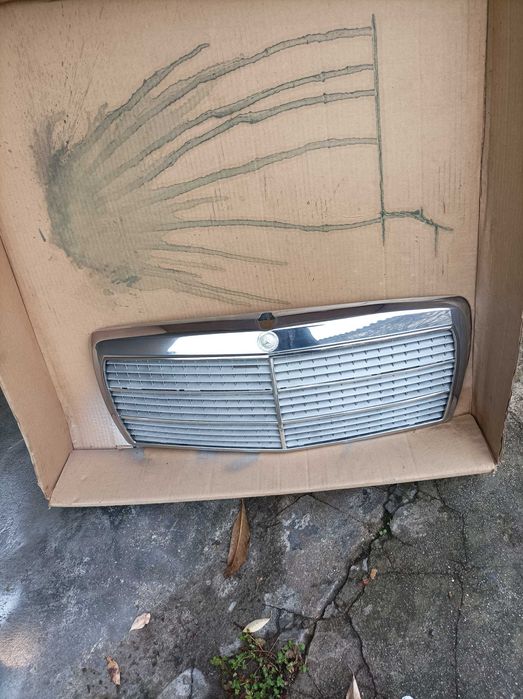 Grelhas Mercedes 190 e W124 Originais