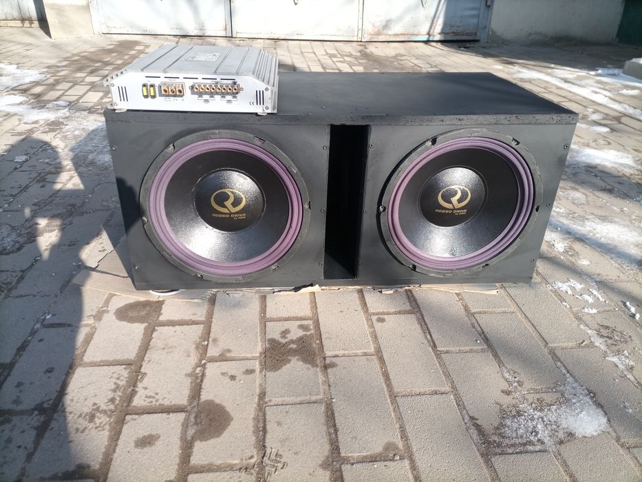 Сабвуфери підсилювач короб