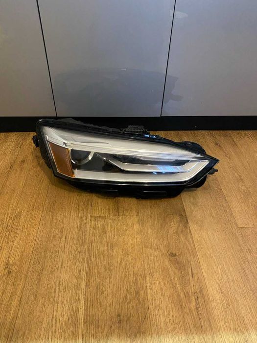 Фара права Audi A5 B9 Xenon USA 2016-2020 8w6941006e 8W6941044E