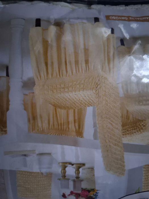 Nowe pokrowce na krzesła