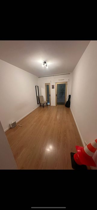 Serviço de reparação e obra