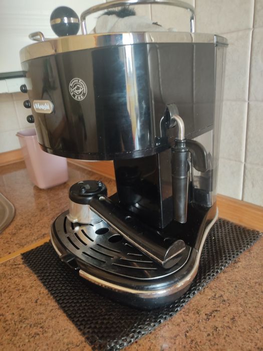 Кавомашина DeLonghi