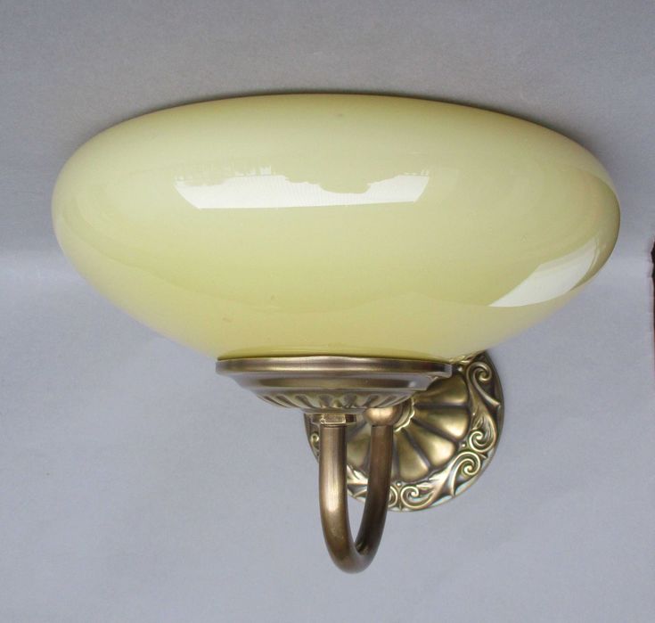 Stary, mosiężny kinkiet - świetny stan.