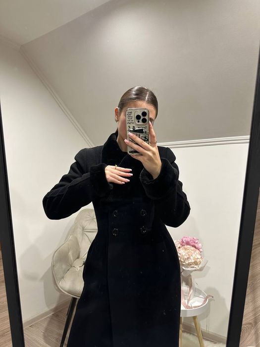 Тепле зимове пальто