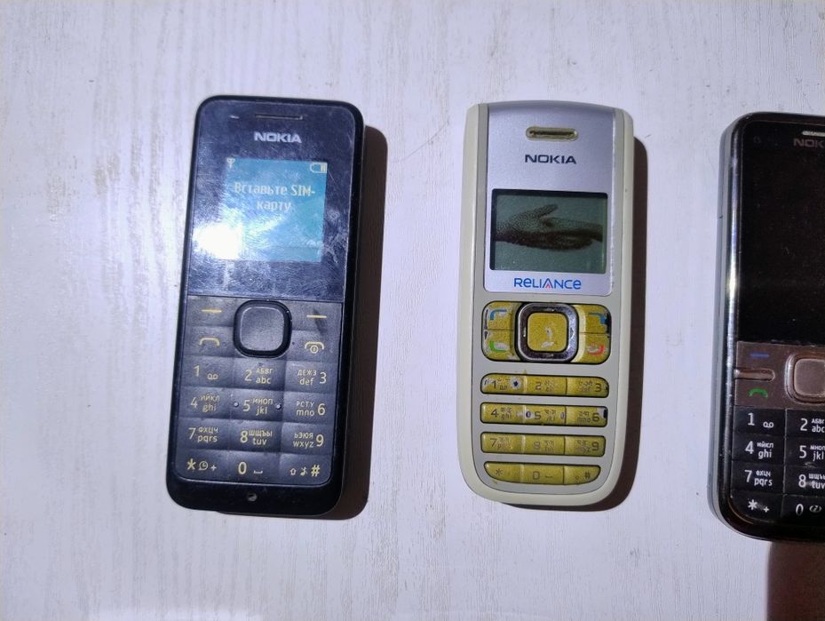 Телефоны кнопачные Samsung Nokia Motorola Рабочие