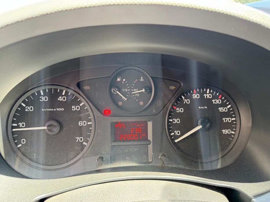Peugeot Partner 1.6HDi ANO 2015  220.000 km