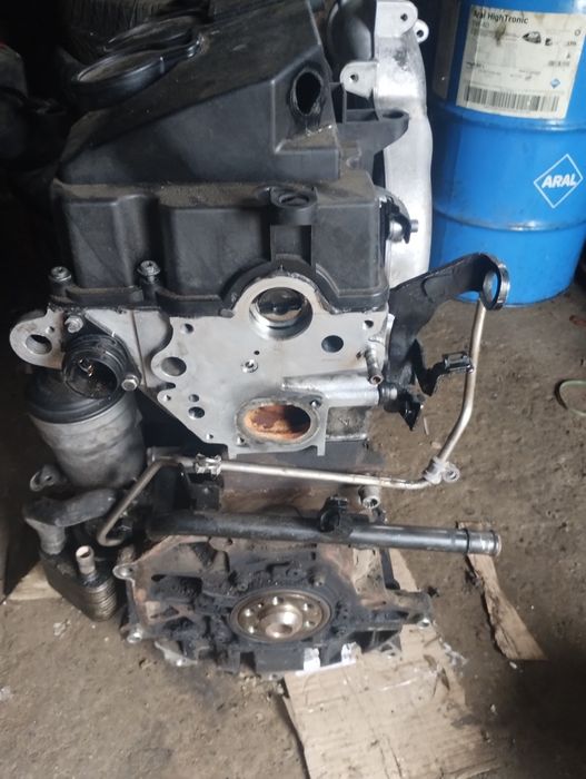 Продам мотор skoda scout 2.0 дизель можна окремо ГБЦ