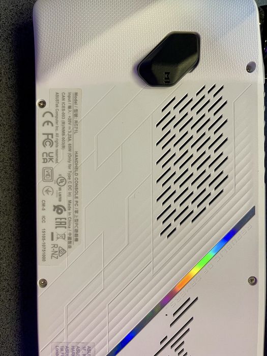Asus  Rog Ally RC71L Z1 Extreme